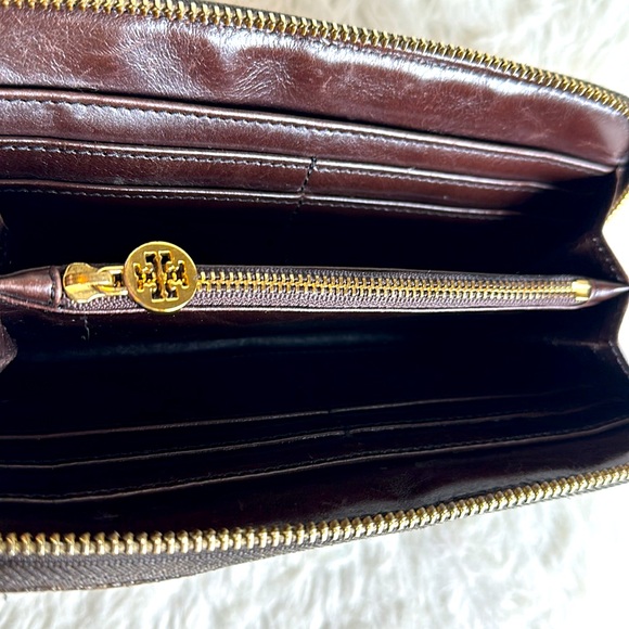 TORY BURCH dark brown metallic wallet - Picture 7 of 8